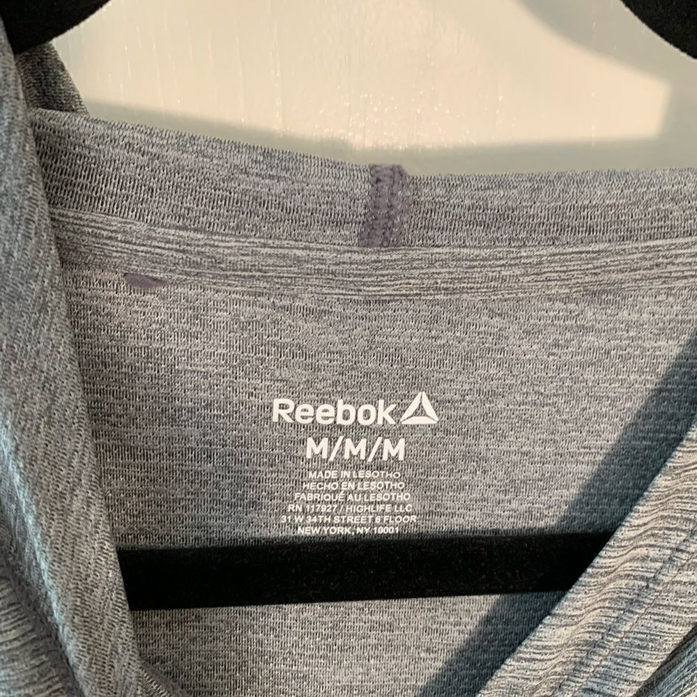 Reebok EUC gray space dye hooded long sleeve shirt Size Medium - Picture 3 of 6